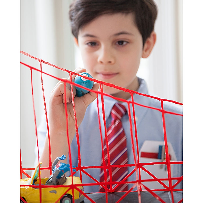 3Doodler Start Essentials Pen Set Boy Building a Bridge
