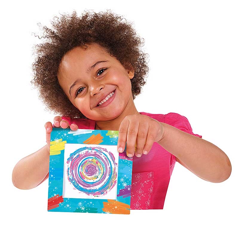 Paint Pop Spin & Create Paint Set - Girl with Finished Artwork