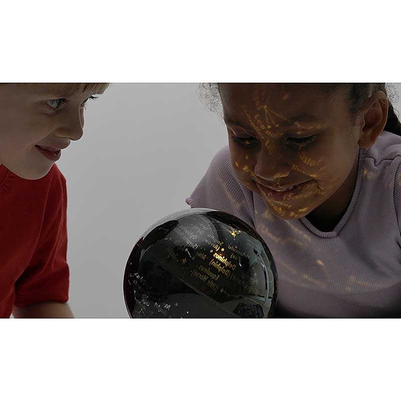 Science Mad Star Globe Planetarium - Kids looking closer at Globe